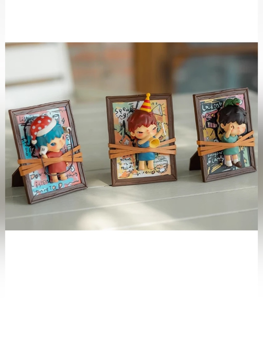 2023 Hirono 'Listening, Saying, Seeing'. Highly Collectible. Open box. - Picture 2 of 5
